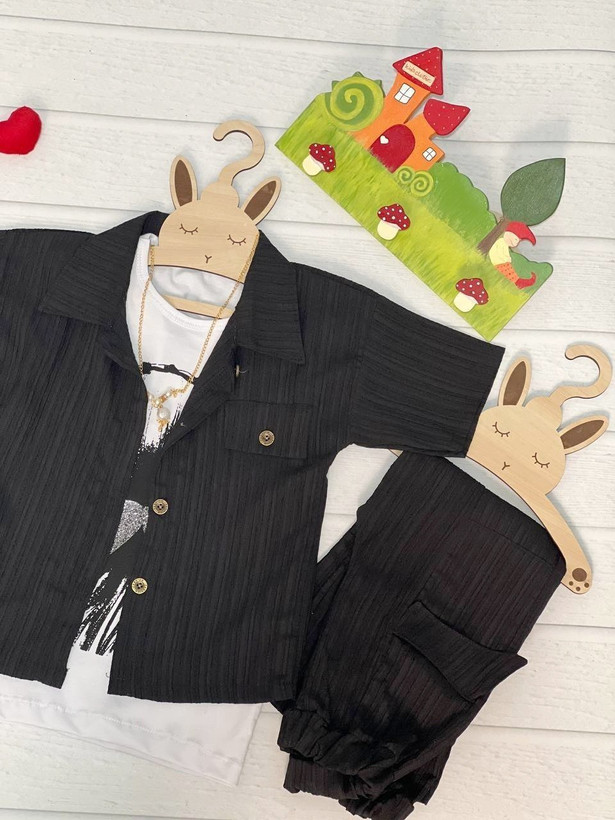 لباس بچگانه